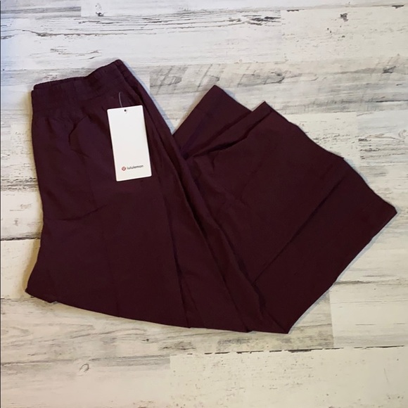 NWT Lululemon Wanderer Culotte - Picture 6 of 8